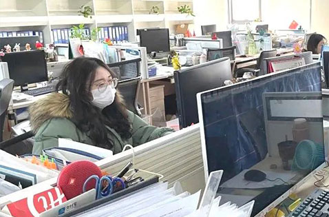 齐心协力战疫情 坚守岗位展担当