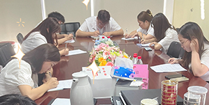 上杰领导居然在上班期间这样做？！